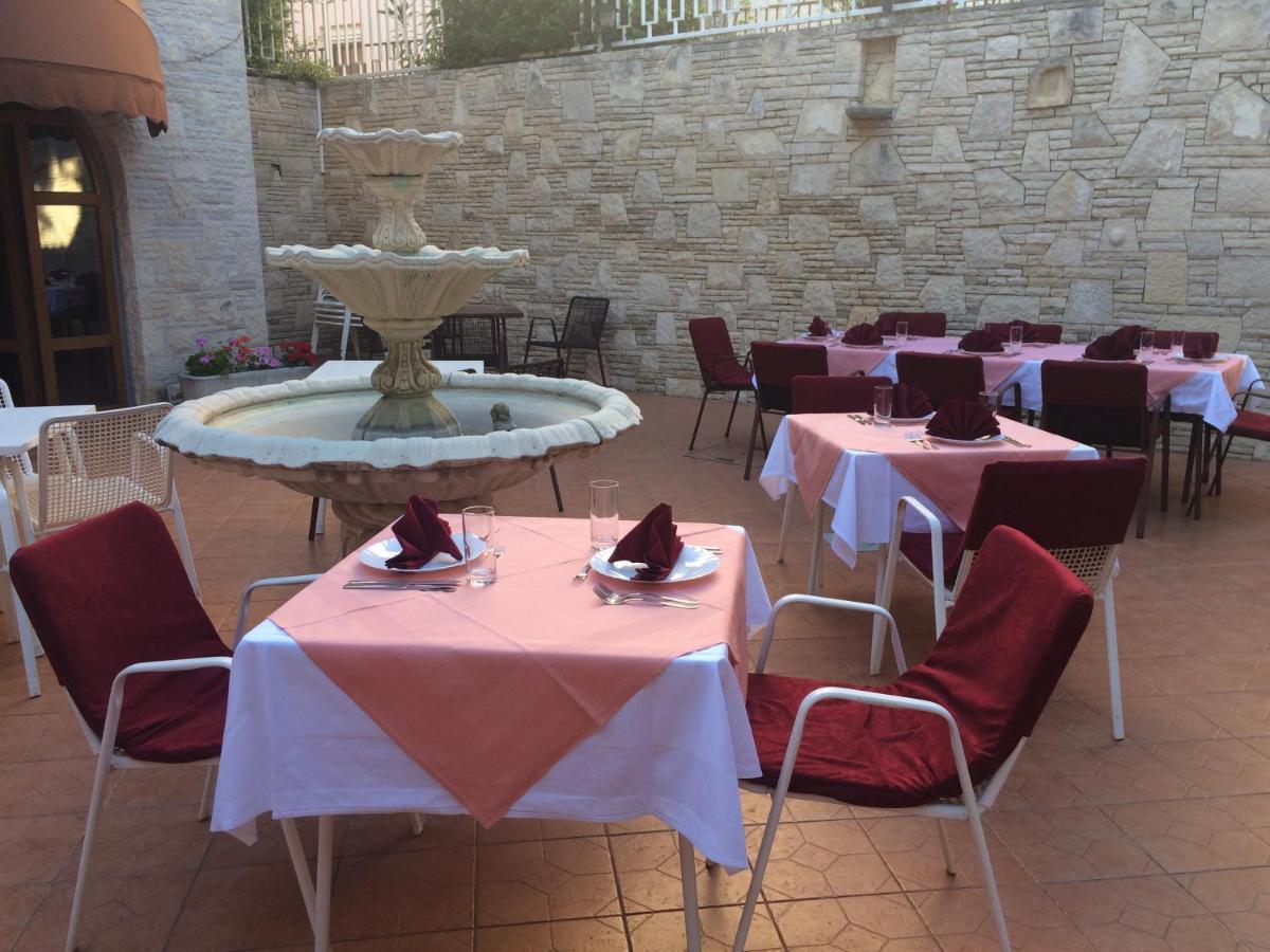 Vila Albatros Bed & Breakfast Rovinj Exterior foto