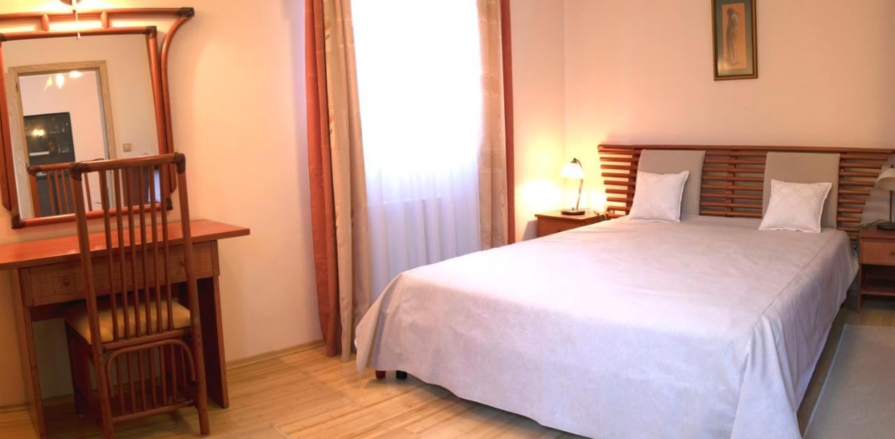 Vila Albatros Bed & Breakfast Rovinj Exterior foto