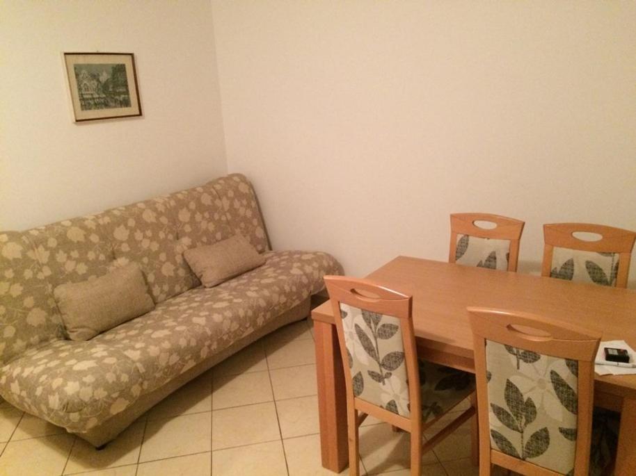 Vila Albatros Bed & Breakfast Rovinj Exterior foto